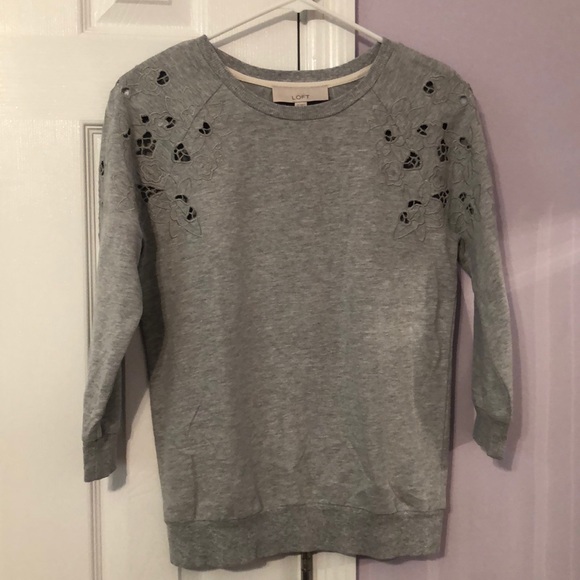 XS Ann Taylor Loft Sweatshirt - Picture 1 of 2